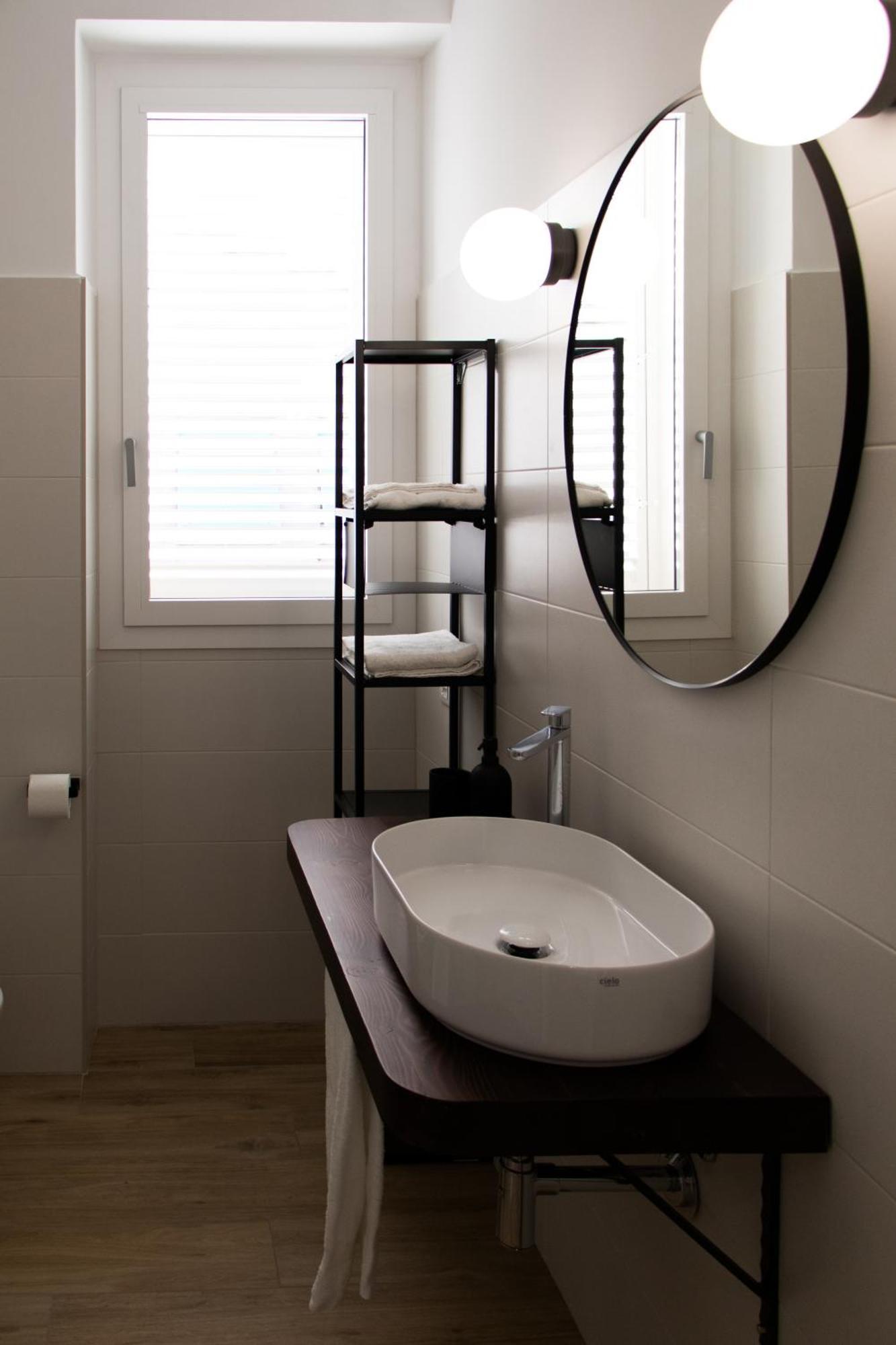 Suite Home Da Pietro, Centrale E Vicino Al Mare San Benedetto del Tronto Exteriör bild